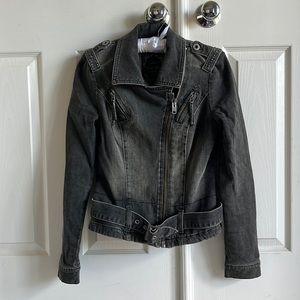 Women’s M, Guess Jeans, jeans jacket, rhinestones